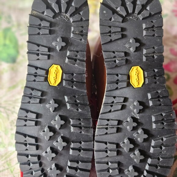 DANNER WOMENS MOUNTAIN LIGHT CASCADE BOOTS 8.5 M LIGHTLY USED 31521 - Picture 11 of 16